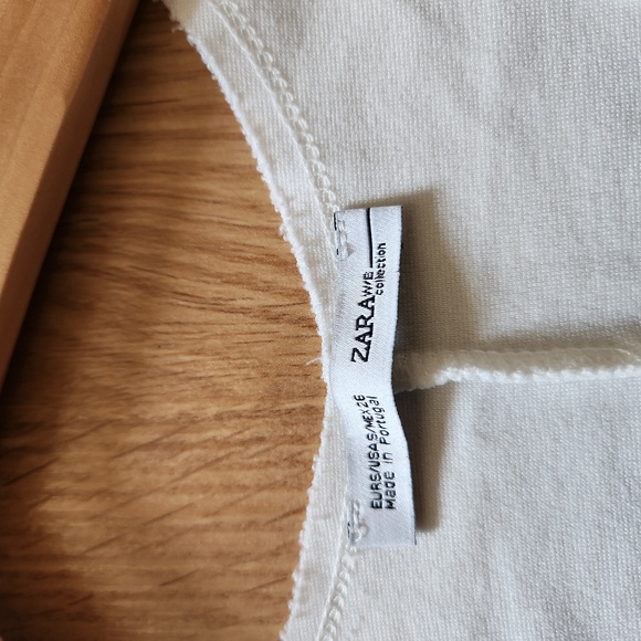 Zara cropped V-neck knit top - Picture 4 of 4